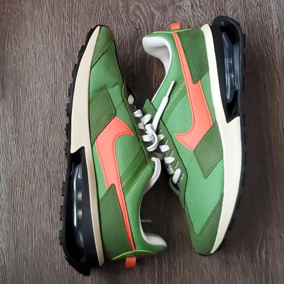 Nike Air Max Pre Day - Picture 2 of 4